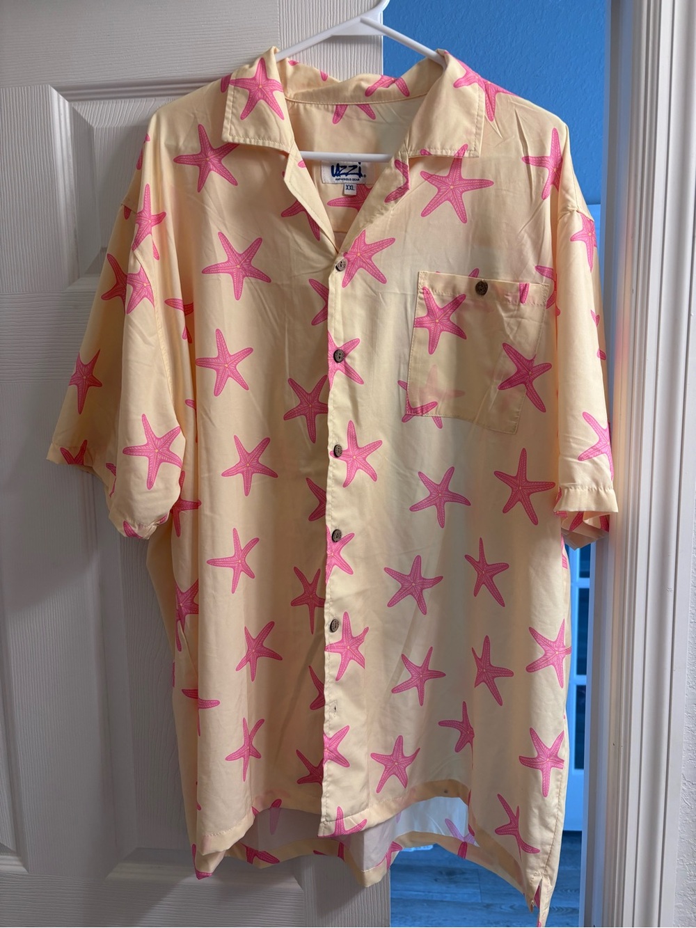 Uzzi Men’s Pale Yellow Shirt with Pink Starfish Print